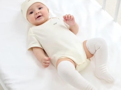 有机棉婴儿衣服短袖包屁衣婴幼儿连体衣